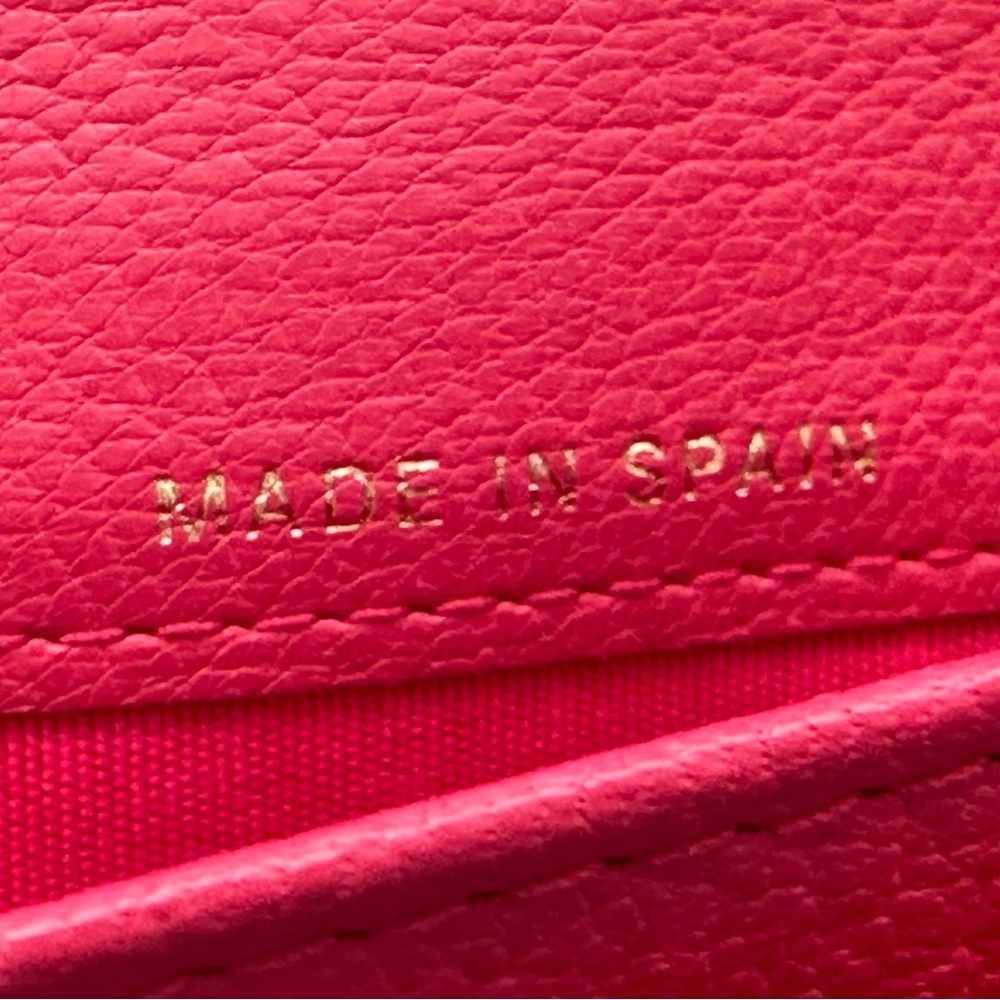 Chanel Bifold (EUC; Pink) - Picture 8 of 16